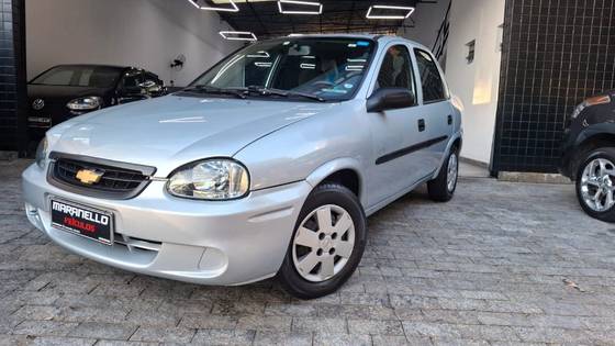 CHEVROLET CORSA 1.0 MPFI CLASSIC SEDAN LIFE 8V FLEX 4P MANUAL CHEVROLET CORSA 1.0 MPFI CLASSIC SEDAN LIFE 8V FLEX 4P MANUAL
